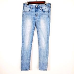 American Eagle Light Wash Super Stretch Jeggings